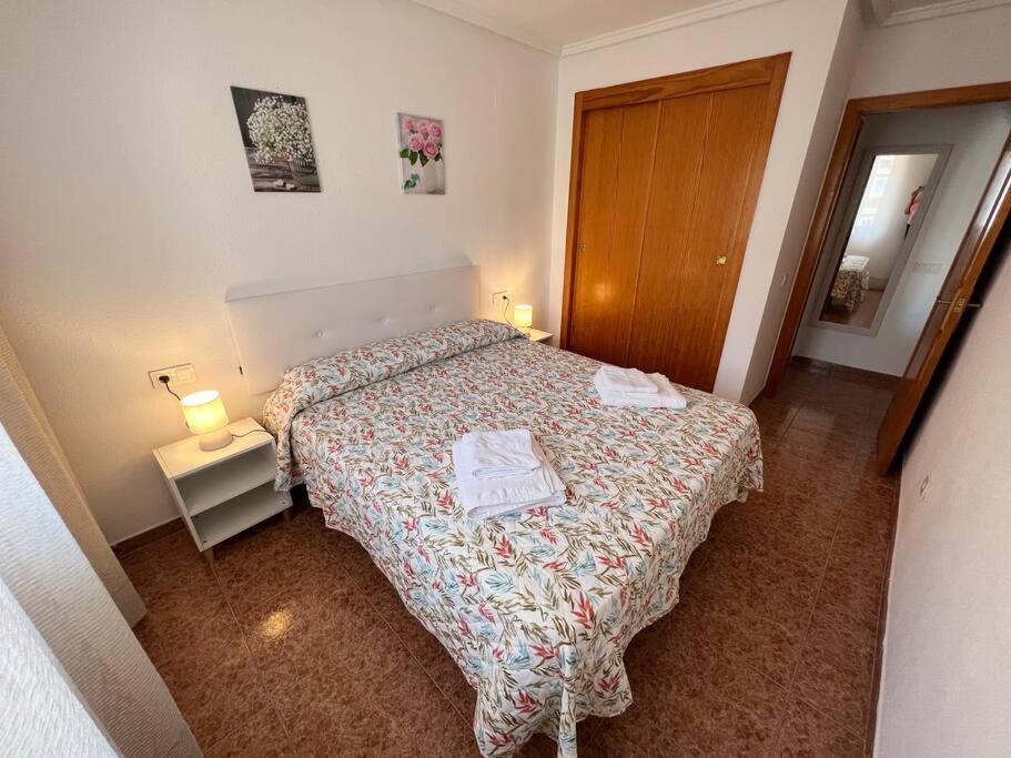 Nice And Central Apartment Τορεβιέχα Εξωτερικό φωτογραφία